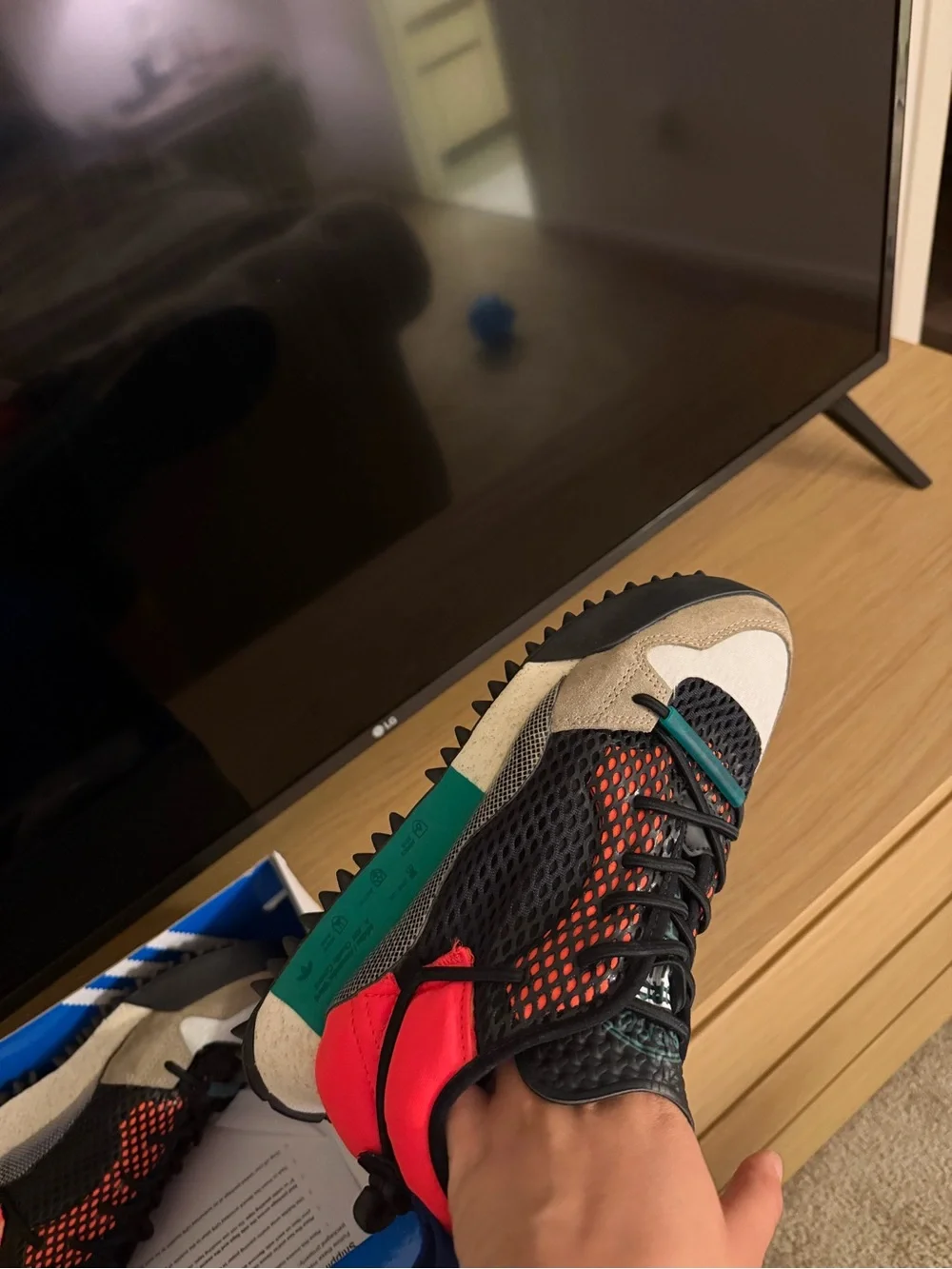 Adidas Sneakers -BASICALLY BRAND NEW size 7 little boy